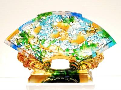 琉璃巧韻，茶臺(tái)生輝——多功能茶臺(tái)中的光與茶韻之美